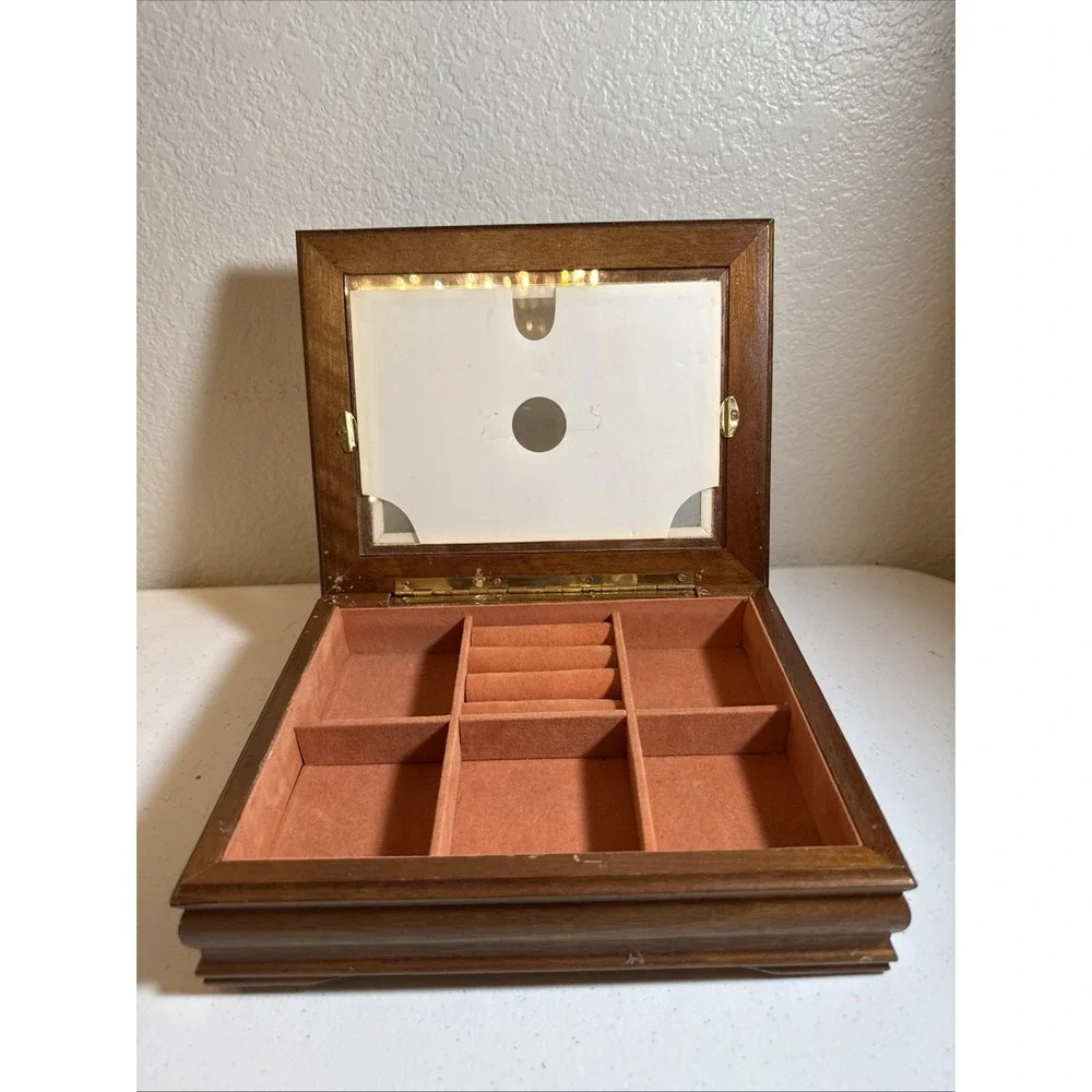 Vintage Jewelry Box with Photo Frame & Oak Wood Velvet‎ Inside Granny Core